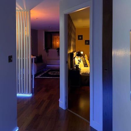 Cosy City Centre Apartment With Parking バーミンガム エクステリア 写真