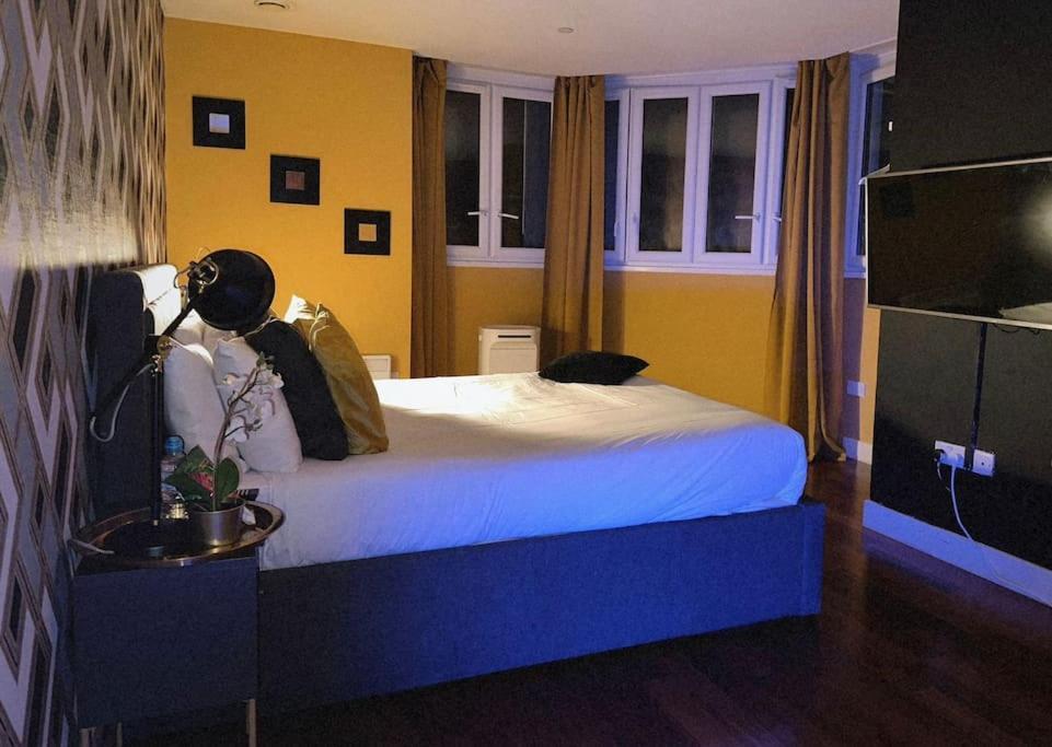 Cosy City Centre Apartment With Parking バーミンガム エクステリア 写真